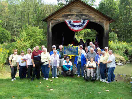 Hyde Hll Bridge and the NYSCBS attendees. Photo provided by Dick Wilson, 9/9/06